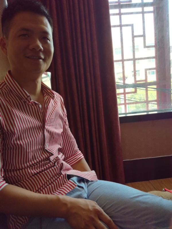 一号车手的第一张照片--湖南蓝颜知己交友网