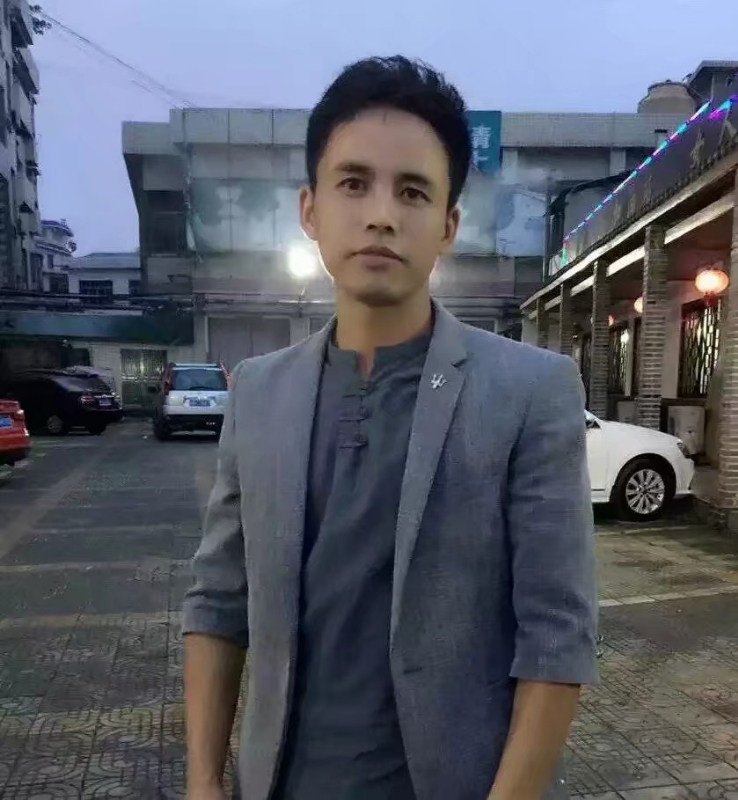 华谢的第一张照片--湖南蓝颜知己交友网