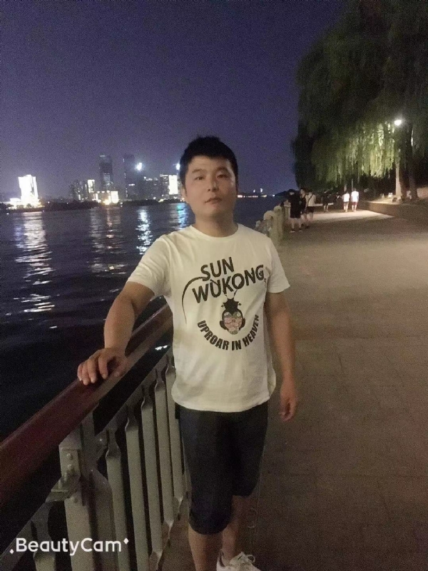 古月的第一张照片--湖南蓝颜知己交友网