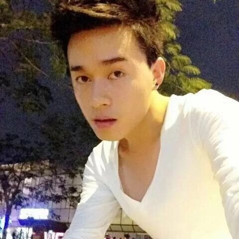 爱与不爱的第一张照片--湖南蓝颜知己交友网