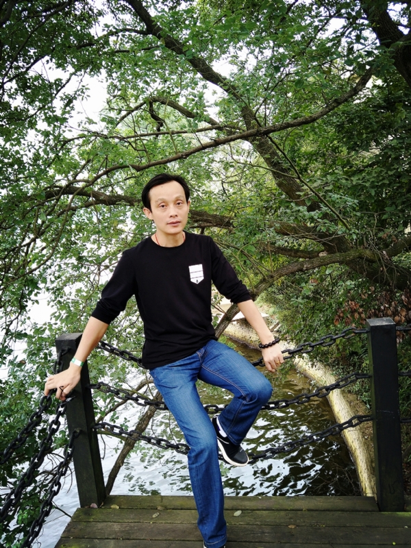 易进的第一张照片--湖南蓝颜知己交友网