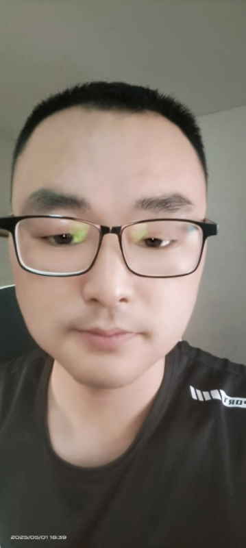 潮湿的心的第一张照片--湖南蓝颜知己交友网